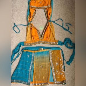 Namaslay 2 piece set - hooded top and skirt